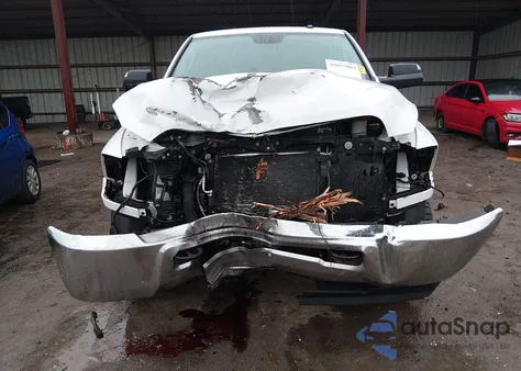 2014 Ram 2500 Tradesman из США, поврежденный, VIN 3C6UR5CL1EG320951